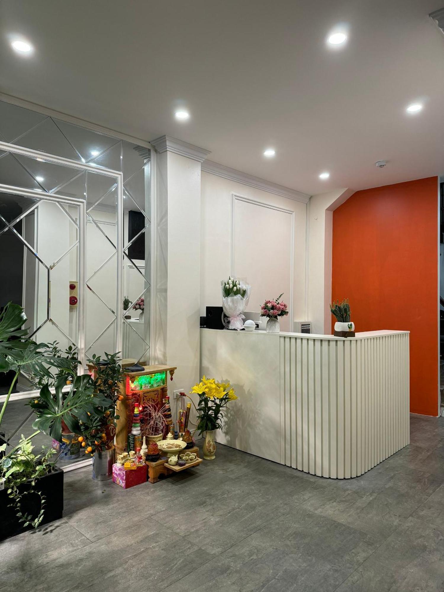 Delapong Hotel And Apartment Ha Noi 河内 外观 照片